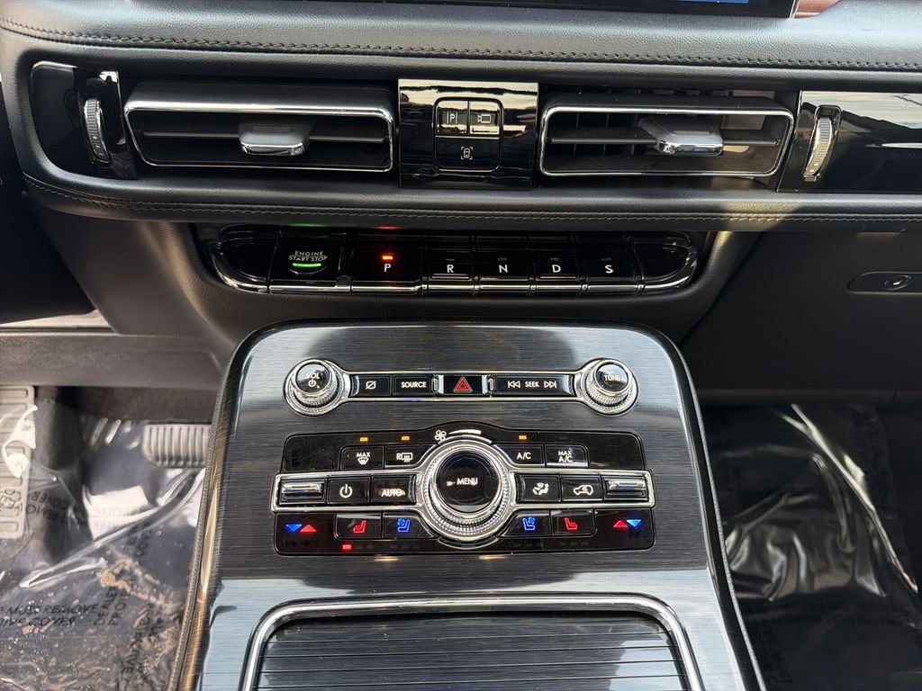 Certified 2023 Lincoln Nautilus Reserve w/ Equipment Group 202A image 27