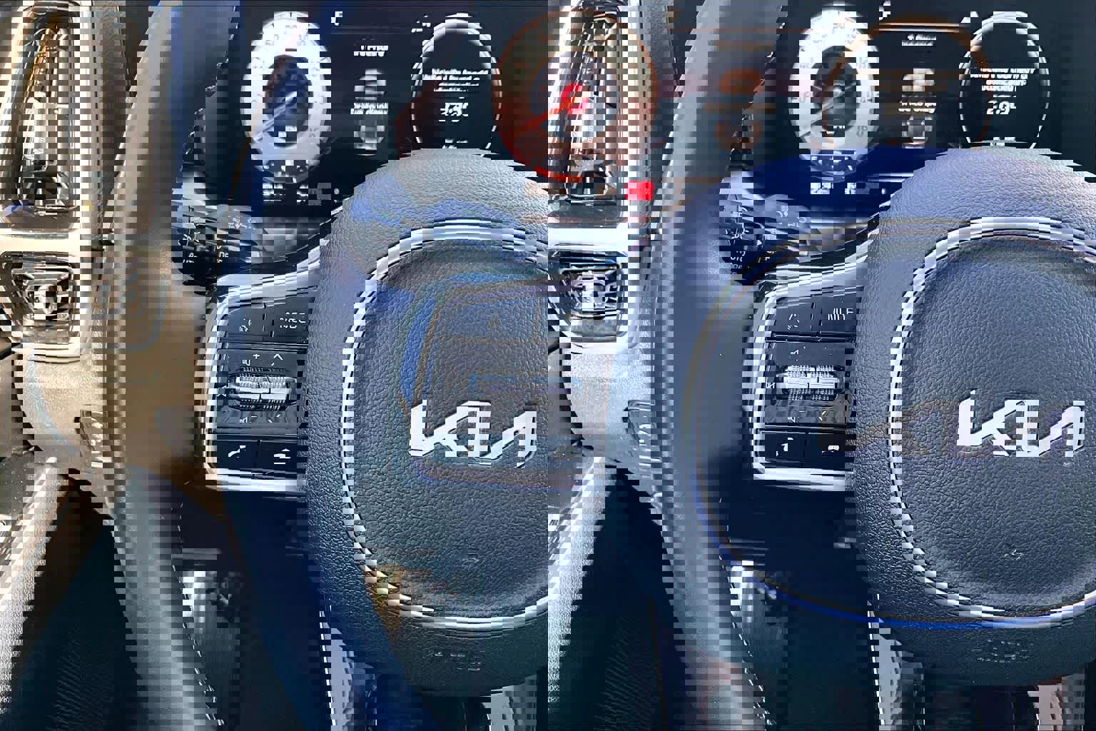 Used 2023 Kia Sorento SX image 24