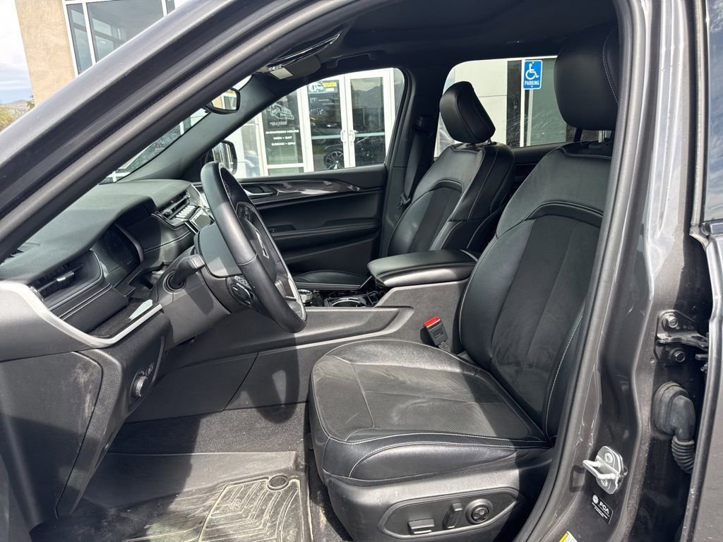 Used 2022 Jeep Grand Cherokee L Laredo AWD/4WD image 9