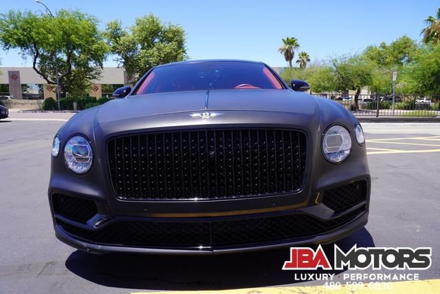 Used 2023 Bentley Flying Spur Plug-In Hybrid AWD/4WD image 13