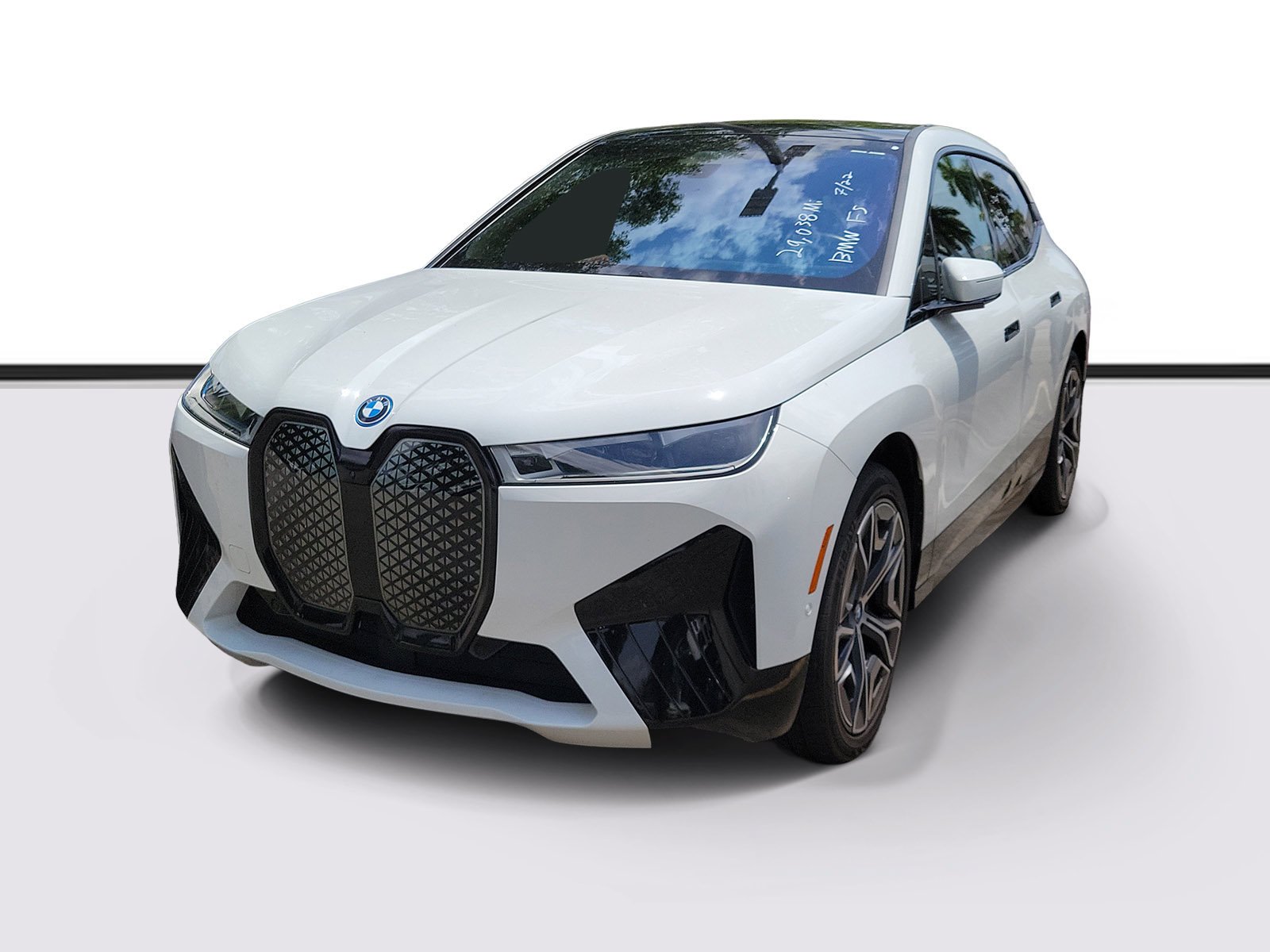 Used 2024 BMW iX xDrive50 w/ Sport Package AWD/4WD image 3