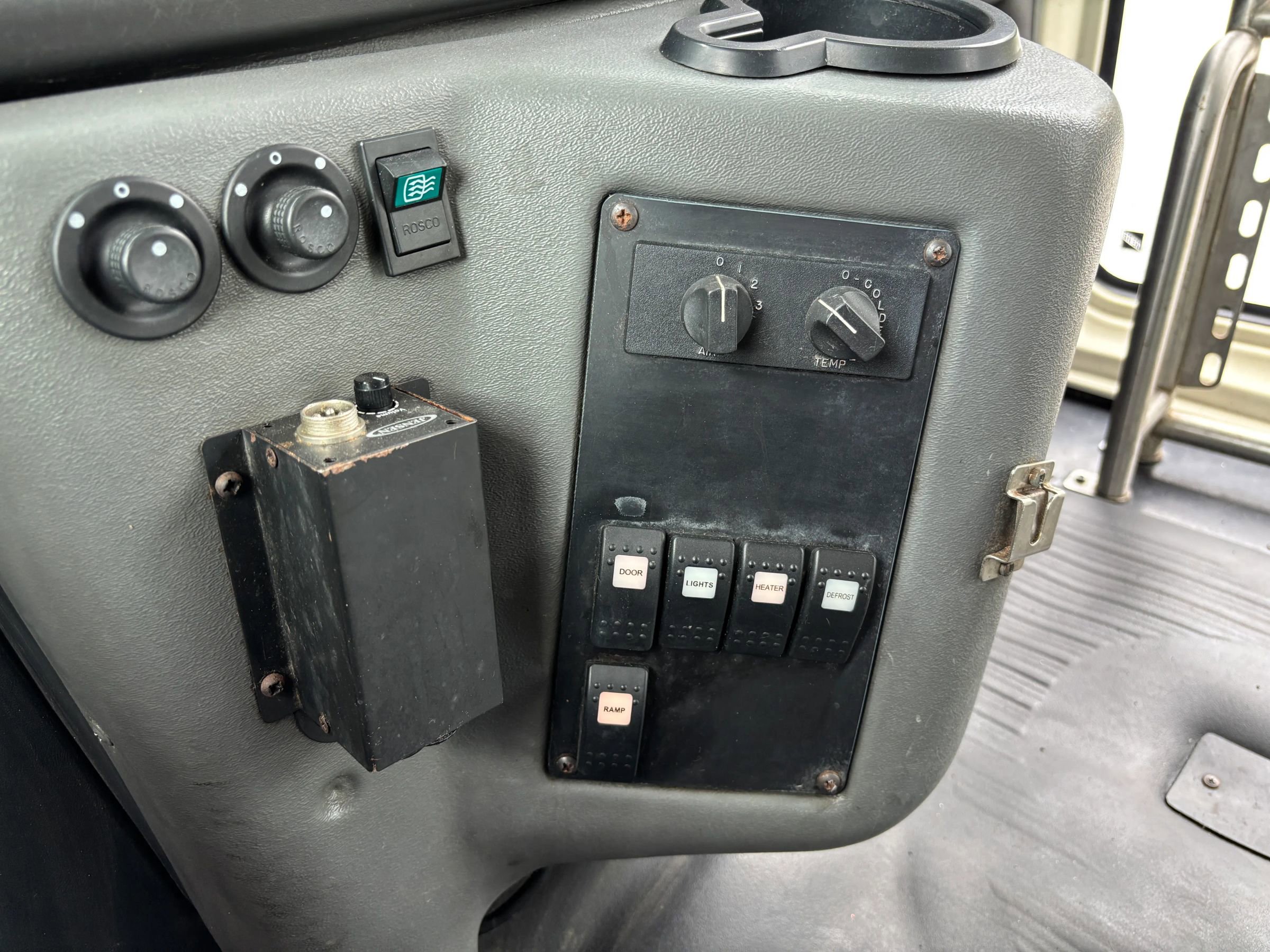 Used 2015 Chevrolet Express 4500 w/ Shuttle Bus Package RWD image 46