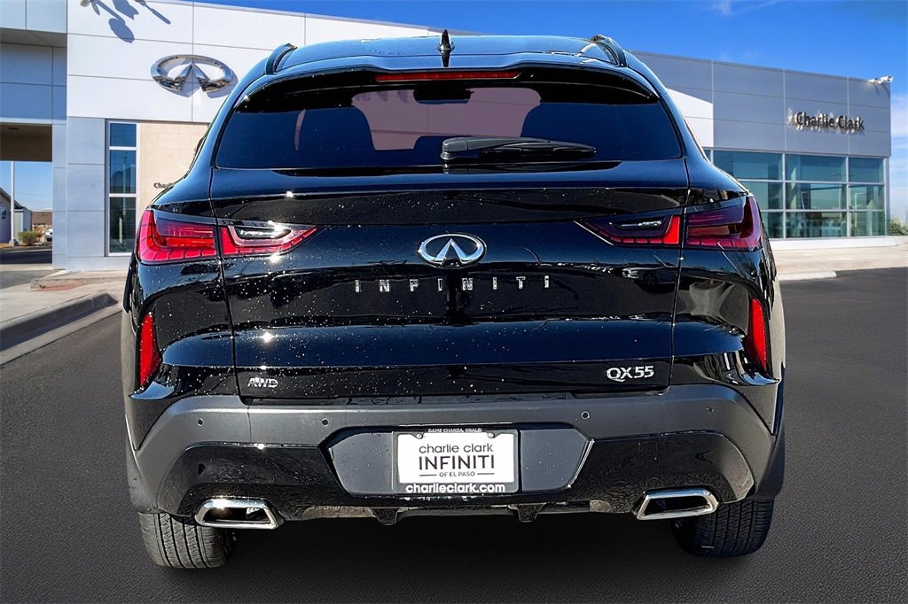 Used 2025 INFINITI QX55 Luxe w/ Cargo Package image 4