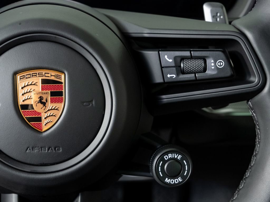 New 2026 Porsche Cayenne Coupe image 11