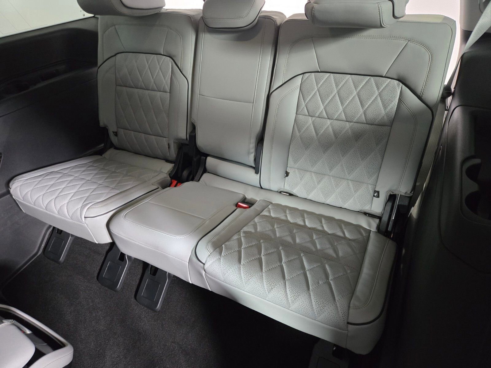 New 2026 Lincoln Navigator Black Label image 15