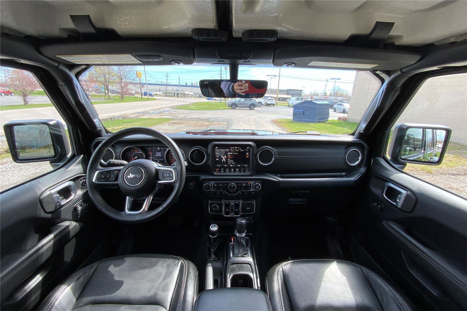 Used 2019 Jeep Wrangler Unlimited Sahara w/ Dual Top Group image 31