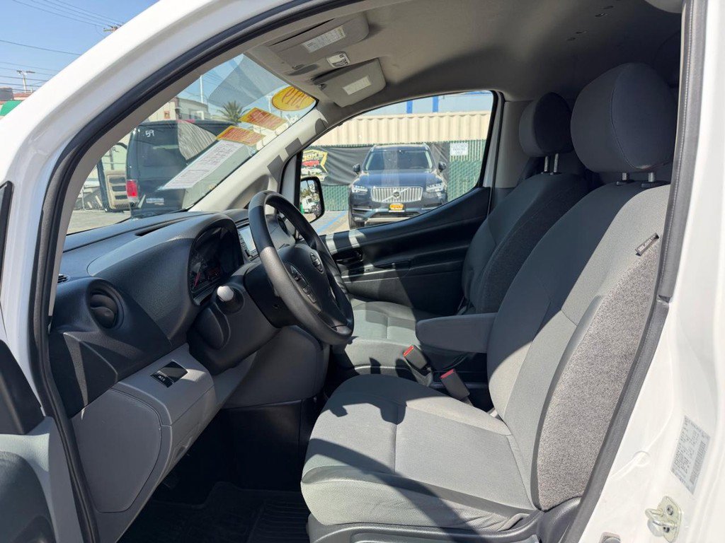 Used 2019 Nissan NV200 S image 23
