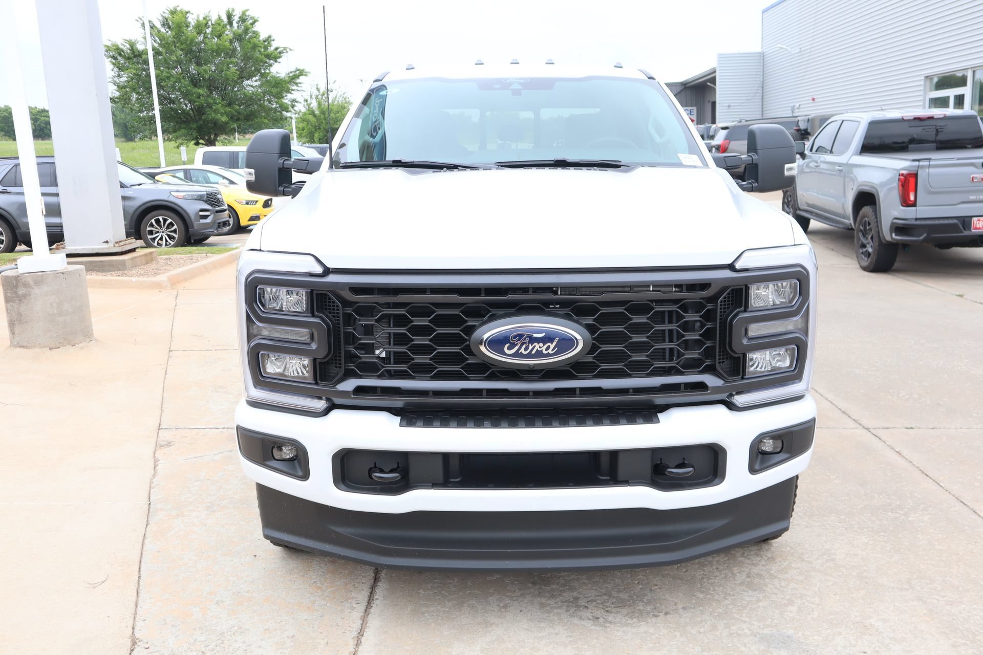 New 2026 Ford F350 XL w/ STX Appearance Package AWD/4WD image 9