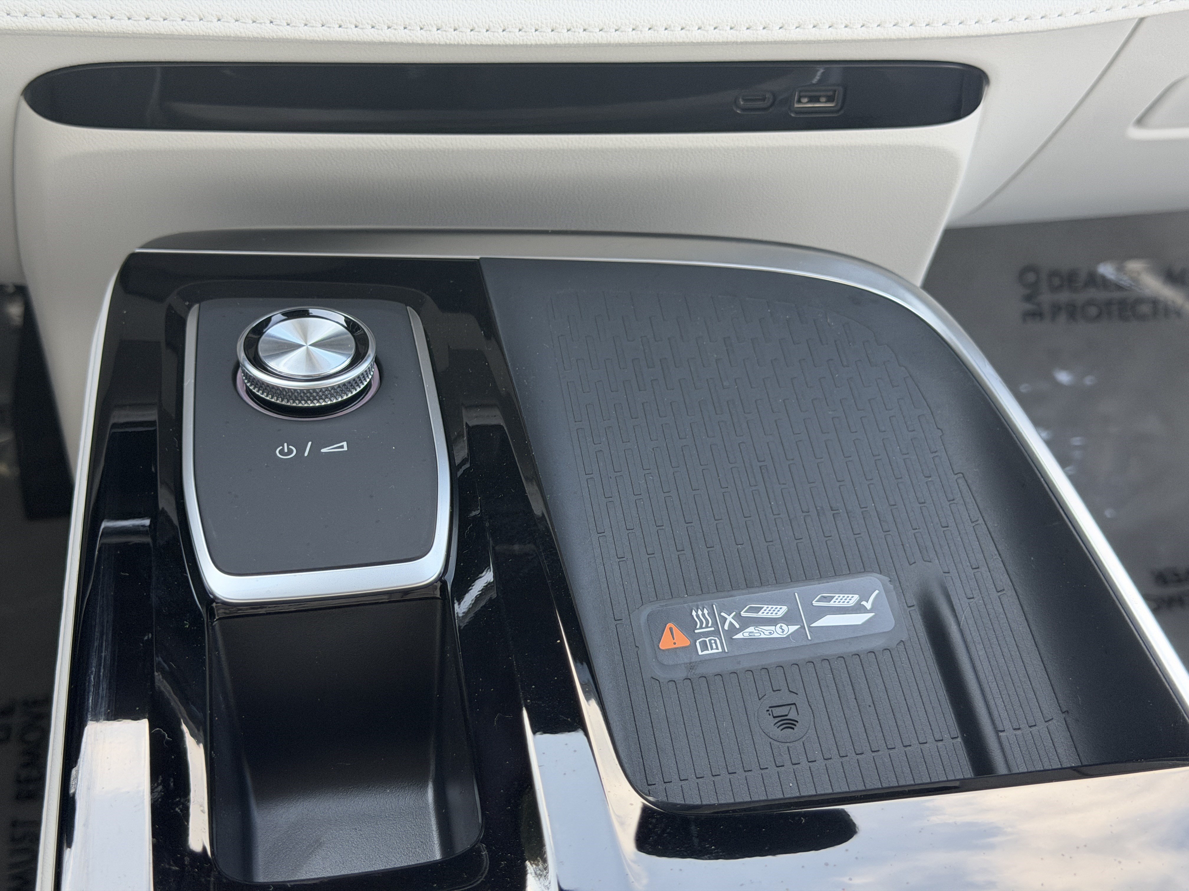 New 2027 Buick Enclave Avenir FWD image 25