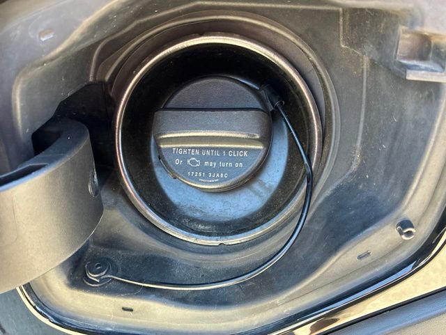 Used 2023 Nissan Frontier PRO-4X w/ Pro Convenience Package AWD/4WD image 6