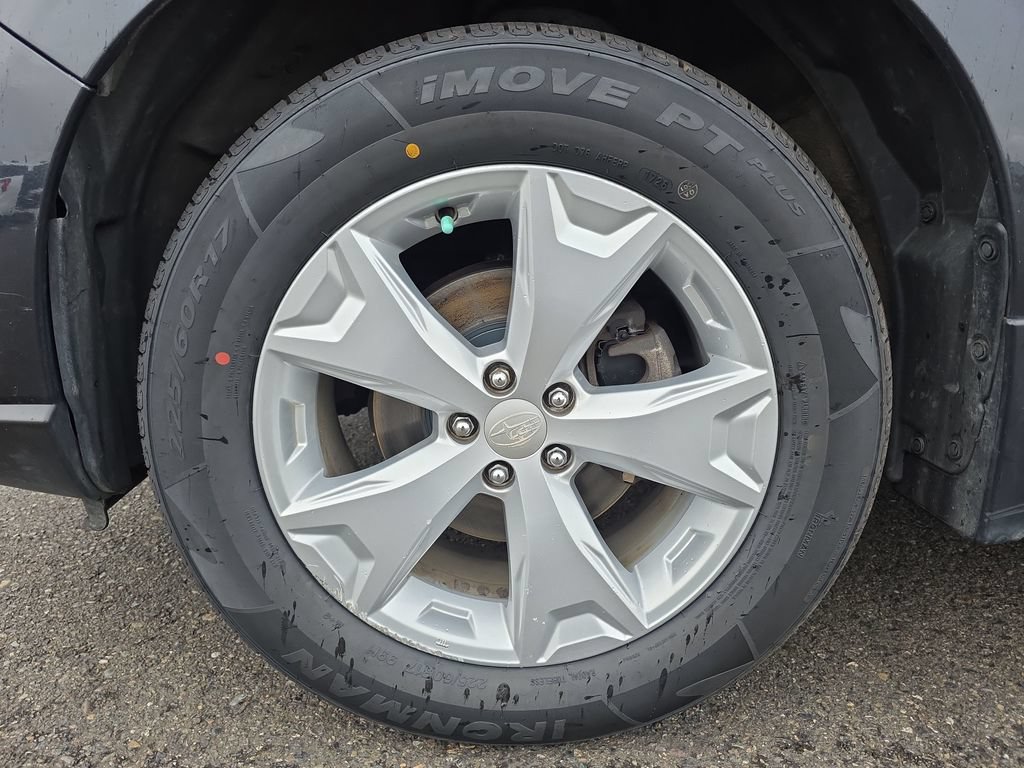 Used 2014 Subaru Forester 2.5i Premium w/ All-Weather Package AWD/4WD image 12