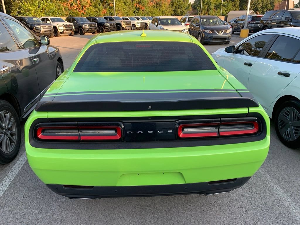 Used 2015 Dodge Challenger R/T Scat Pack RWD image 5