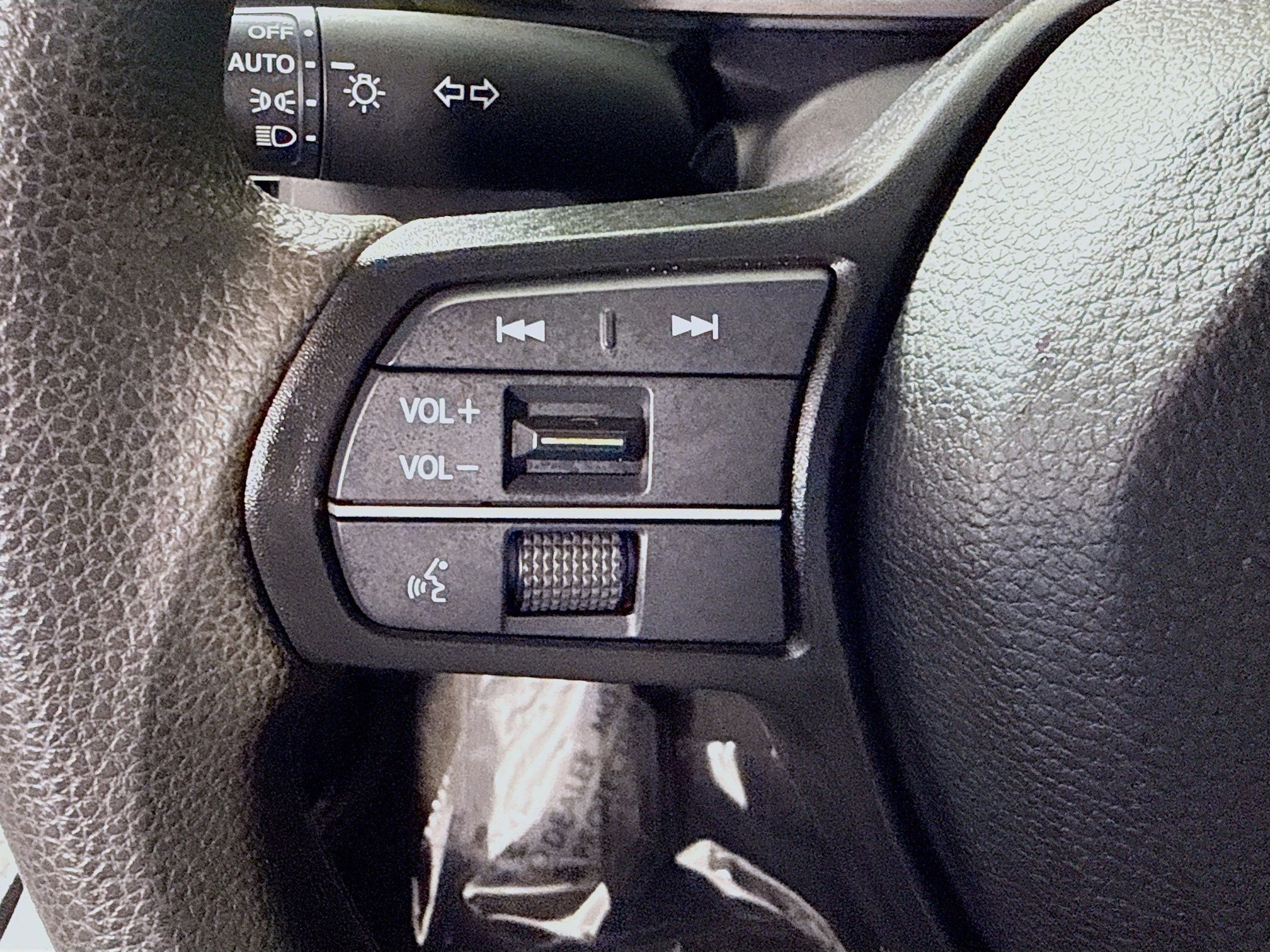 Used 2023 Honda Accord EX image 14