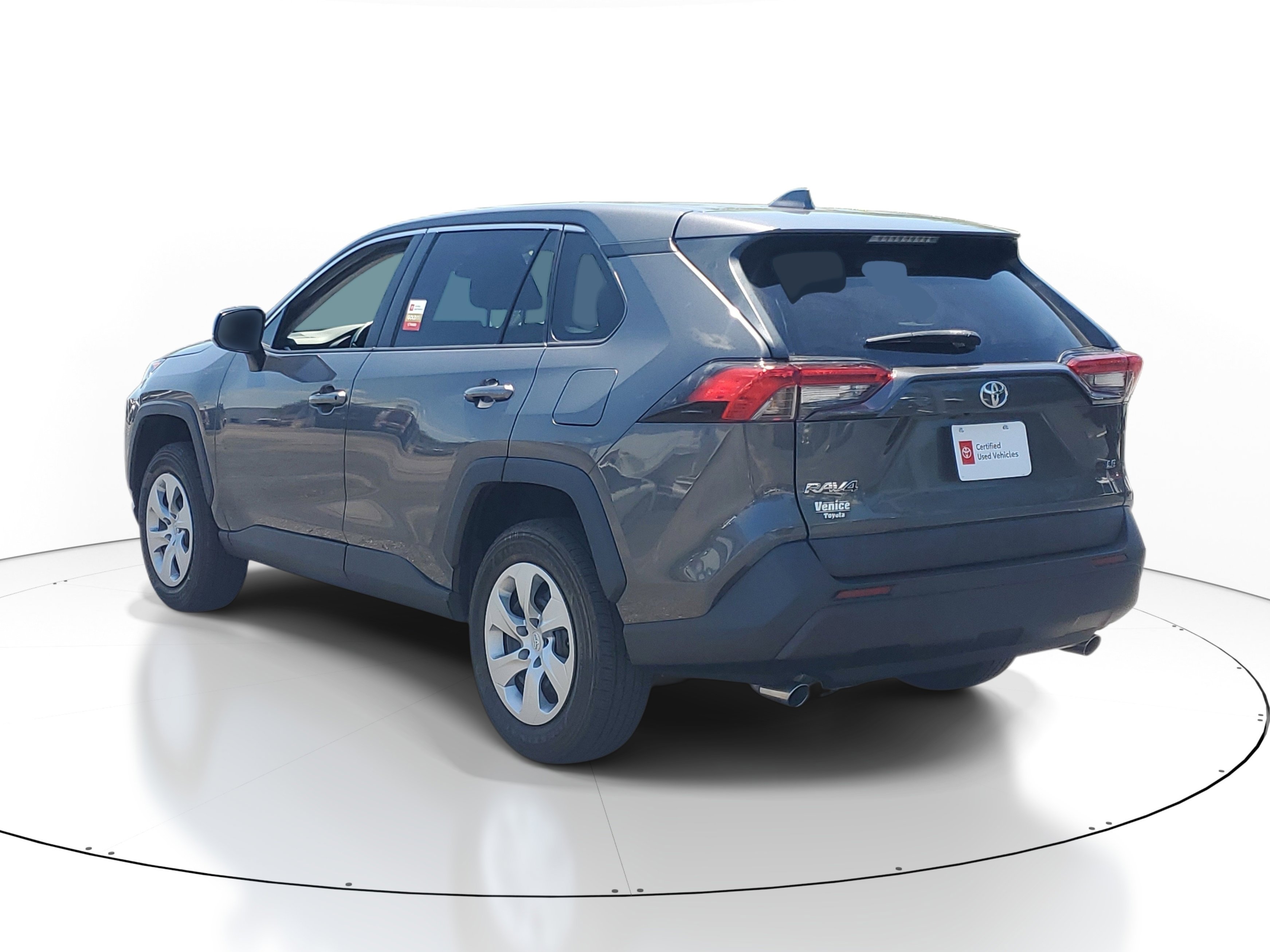 Certified 2022 Toyota RAV4 LE FWD image 4