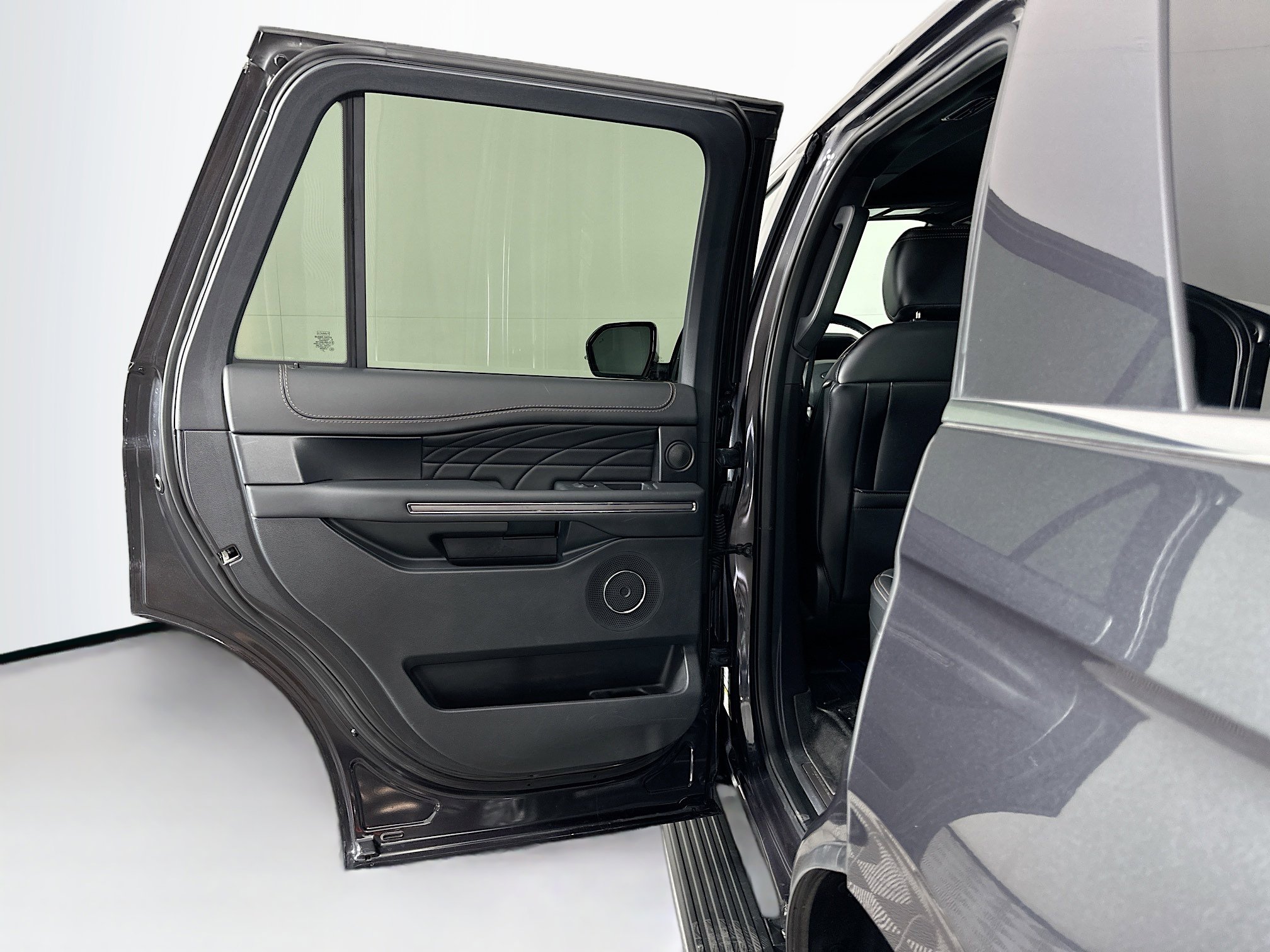Used 2022 Ford Expedition Platinum image 27