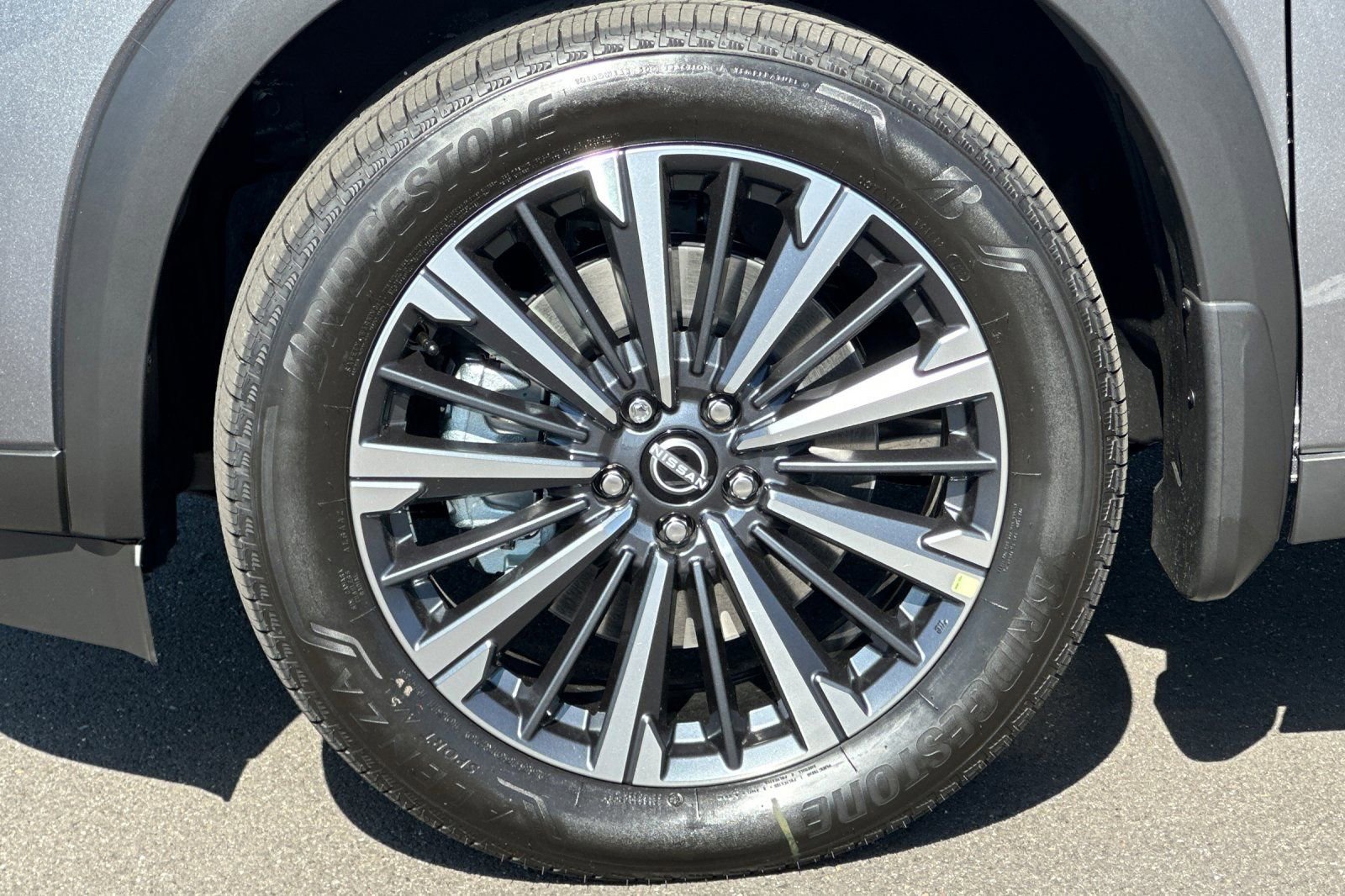 New 2026 Nissan Pathfinder Platinum AWD/4WD image 32