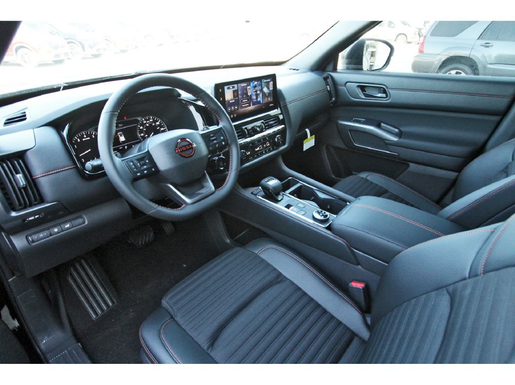 New 2026 Nissan Pathfinder Rock Creek w/ Rock Creek Premium Package AWD/4WD image 12