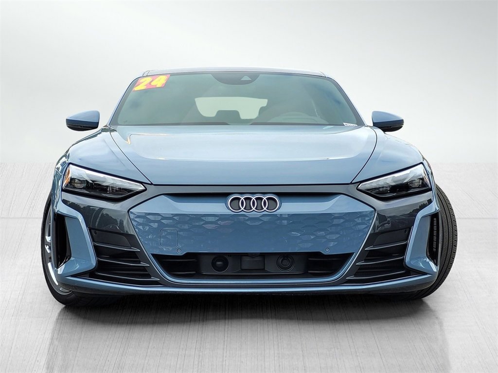 Used 2024 Audi e-tron GT Premium Plus image 2