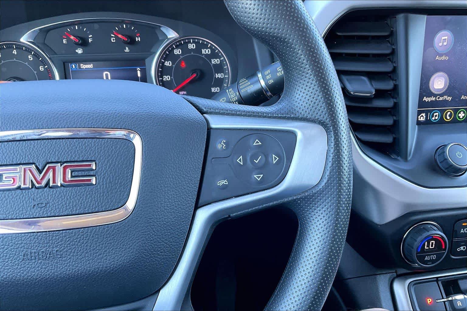 Used 2023 GMC Acadia SLE FWD image 24