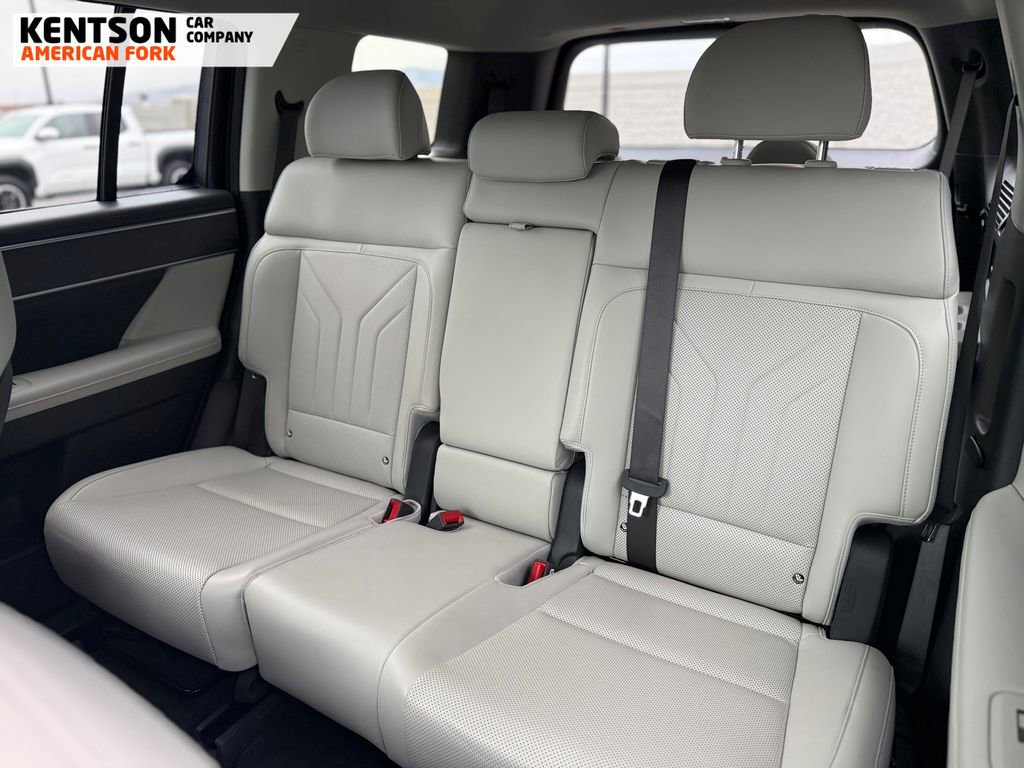 Used 2025 Hyundai Santa Fe SEL image 34