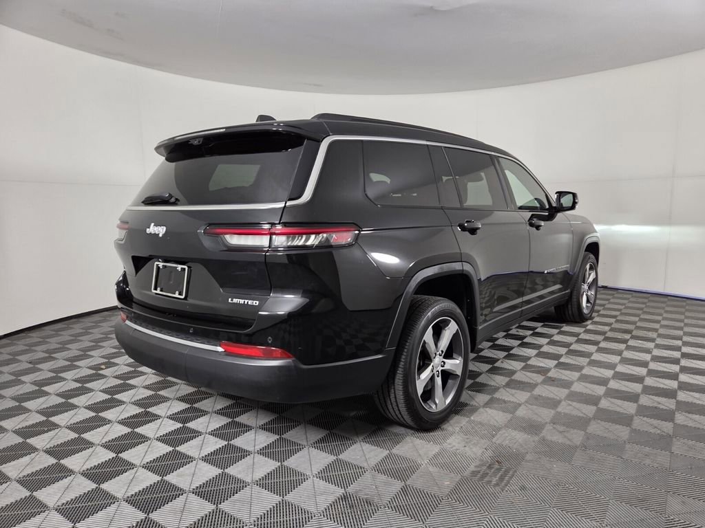 Certified 2024 Jeep Grand Cherokee L Limited w/ Luxury Tech Group II image 5