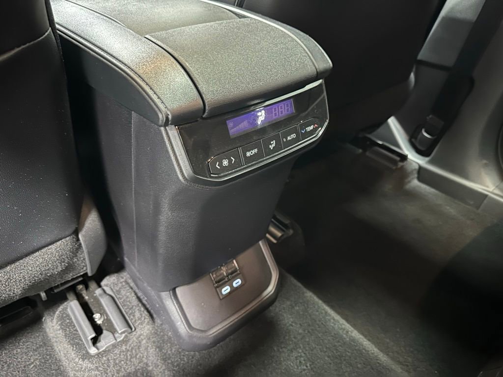 Used 2025 Toyota Highlander XSE image 49