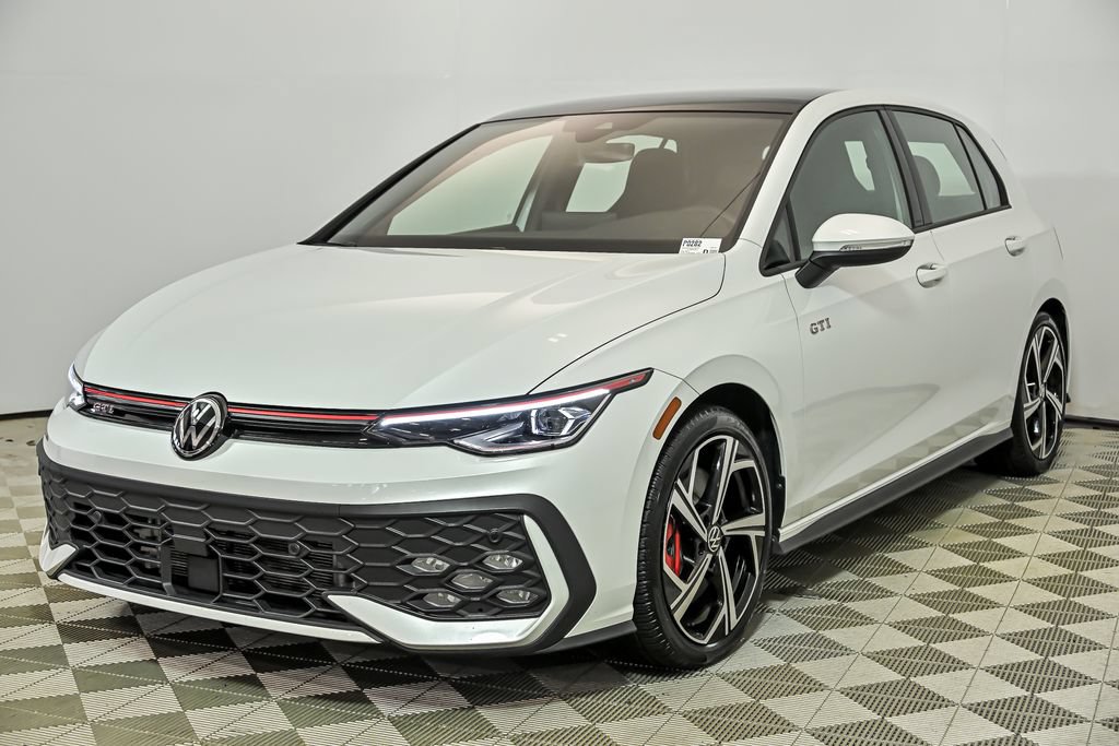 Used 2025 Volkswagen GTI SE FWD image 5