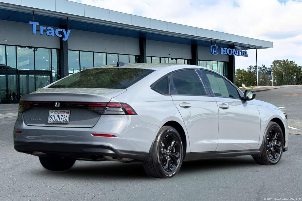 Certified 2025 Honda Accord SE image 6