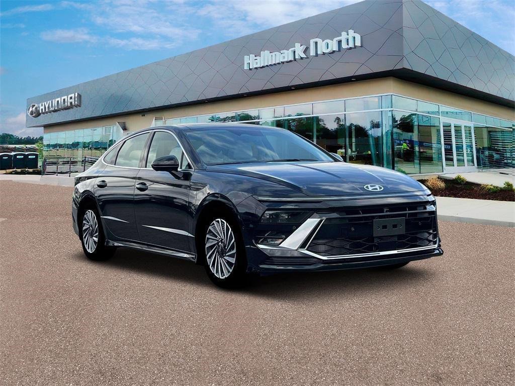 New 2025 Hyundai Sonata Limited image 11