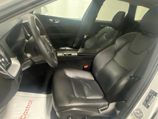 Used 2023 Volvo XC60 B5 Core w/ Climate Package image 11