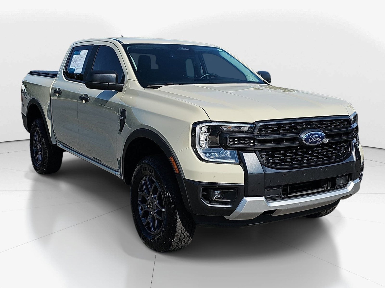 Used 2025 Ford Ranger XLT w/ Equipment Group 301A High RWD image 2