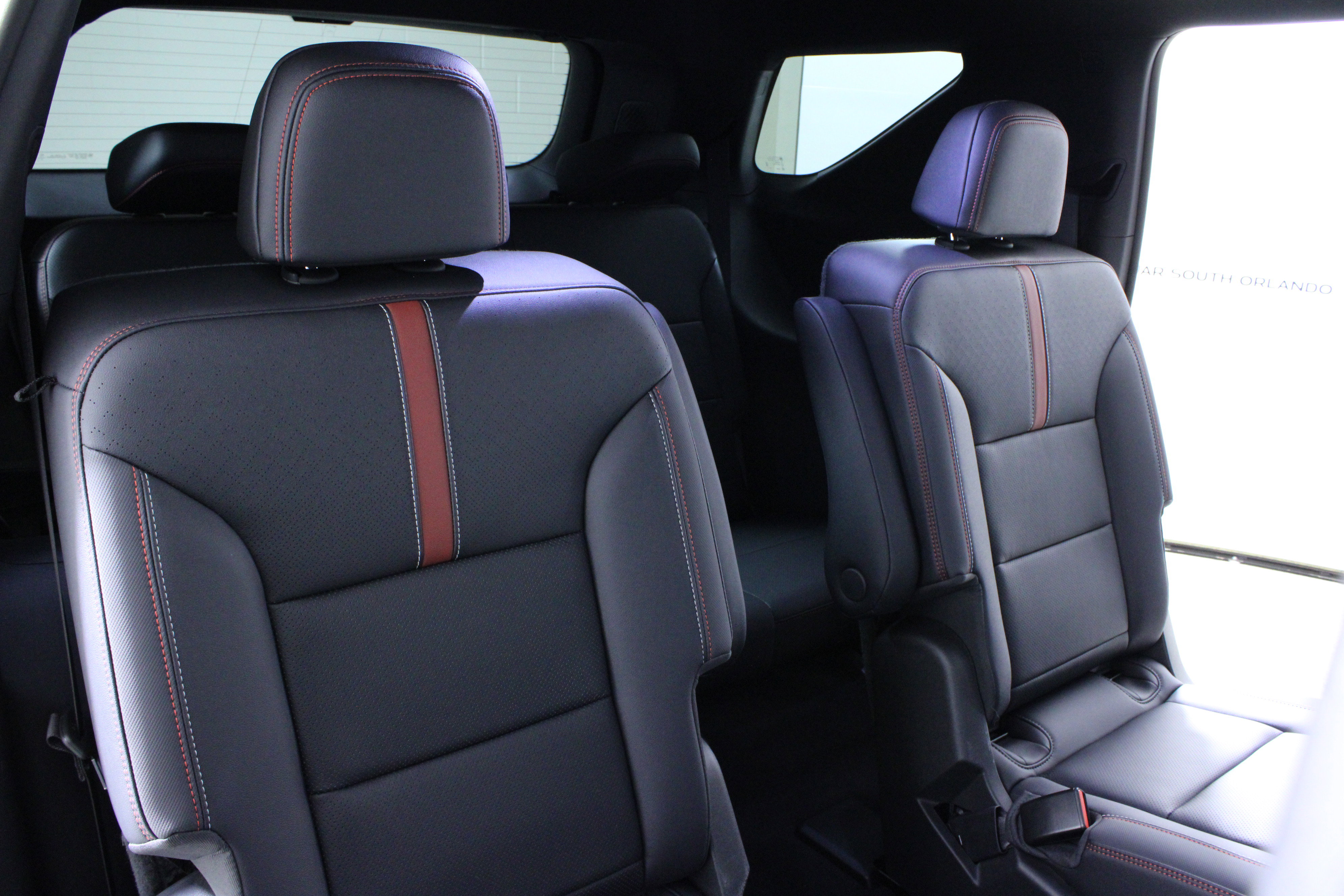 Used 2025 Chevrolet Traverse RS w/ LPO, Floor Liner Package image 16