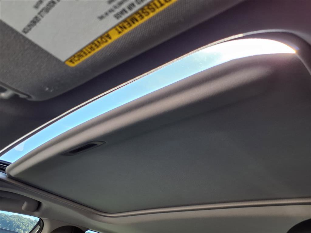 Used 2022 Toyota Camry XLE image 24