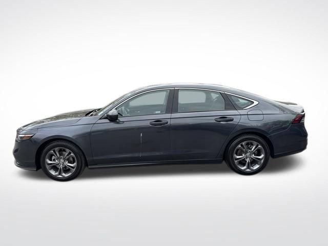 Used 2024 Honda Accord EX image 2