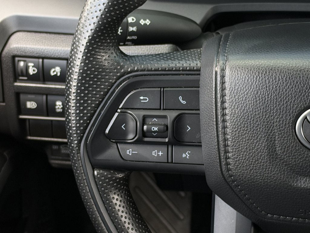 Used 2025 Toyota Tacoma SR RWD image 13