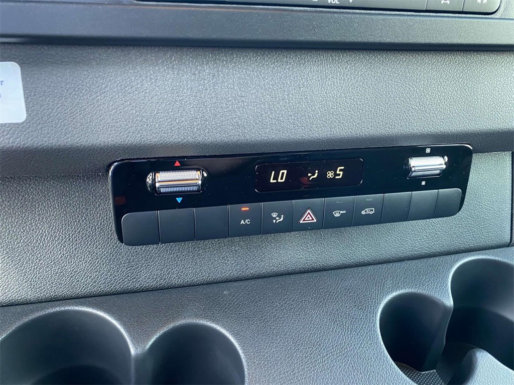 Used 2024 Mercedes-Benz Sprinter 2500 image 20