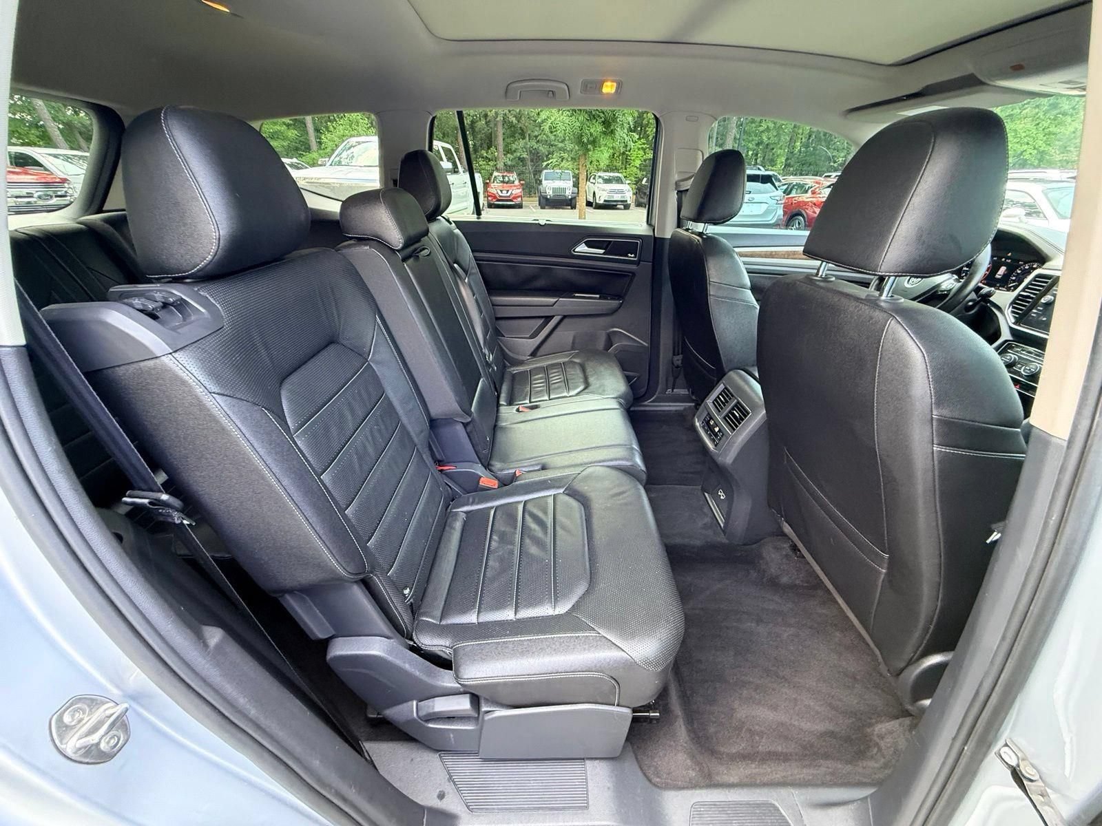 Used 2018 Volkswagen Atlas SEL Premium AWD/4WD image 31
