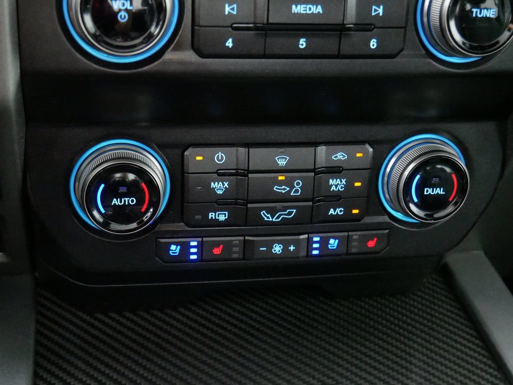 Used 2019 Ford F150 Raptor w/ Equipment Group 802A Luxury AWD/4WD image 30