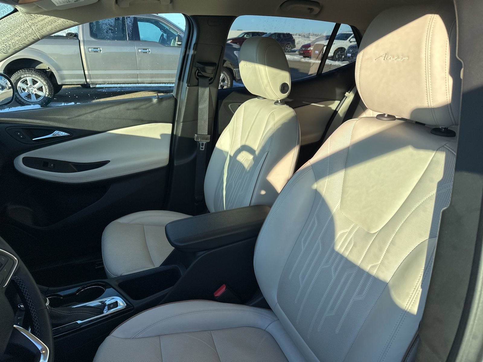 Used 2024 Buick Encore GX Avenir w/ Avenir Convenience Package image 8