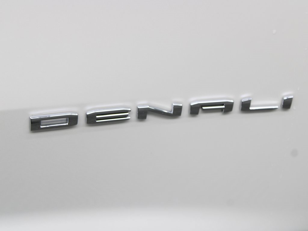 Used 2024 GMC Acadia Denali image 54