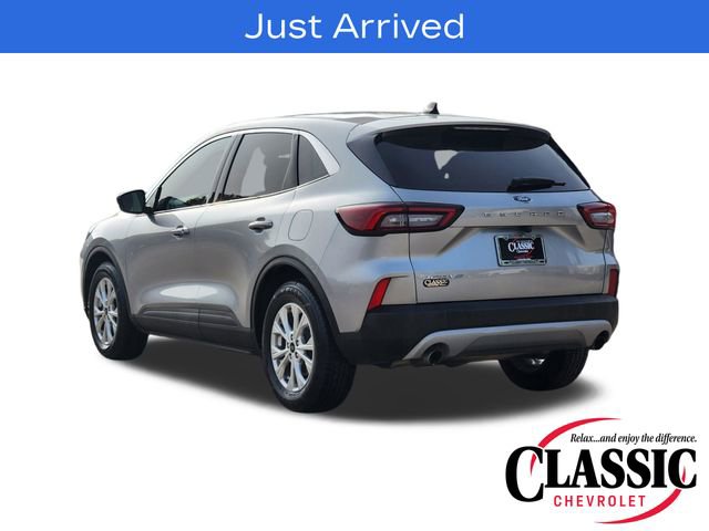 Used 2023 Ford Escape Active w/ Cold Weather Package FWD video 3