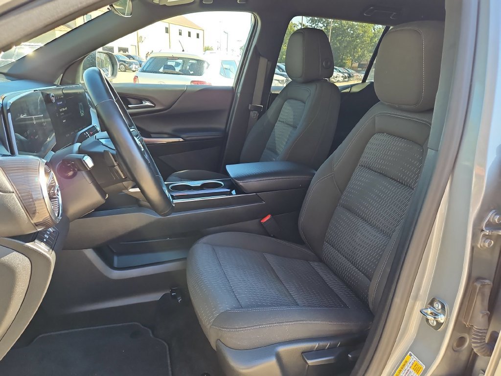 Used 2025 Chevrolet Equinox LT AWD/4WD image 22