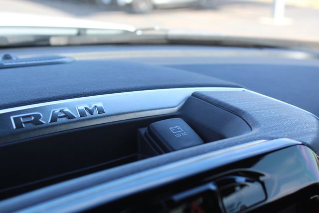 Used 2025 RAM 2500 Laramie AWD/4WD image 43