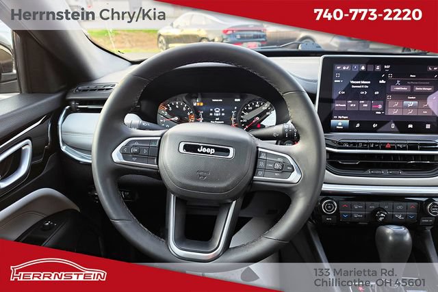 Used 2023 Jeep Compass Limited w/ Sun and Sound Group AWD/4WD image 7