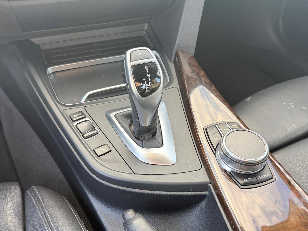 Used 2017 BMW 330i Sedan image 16