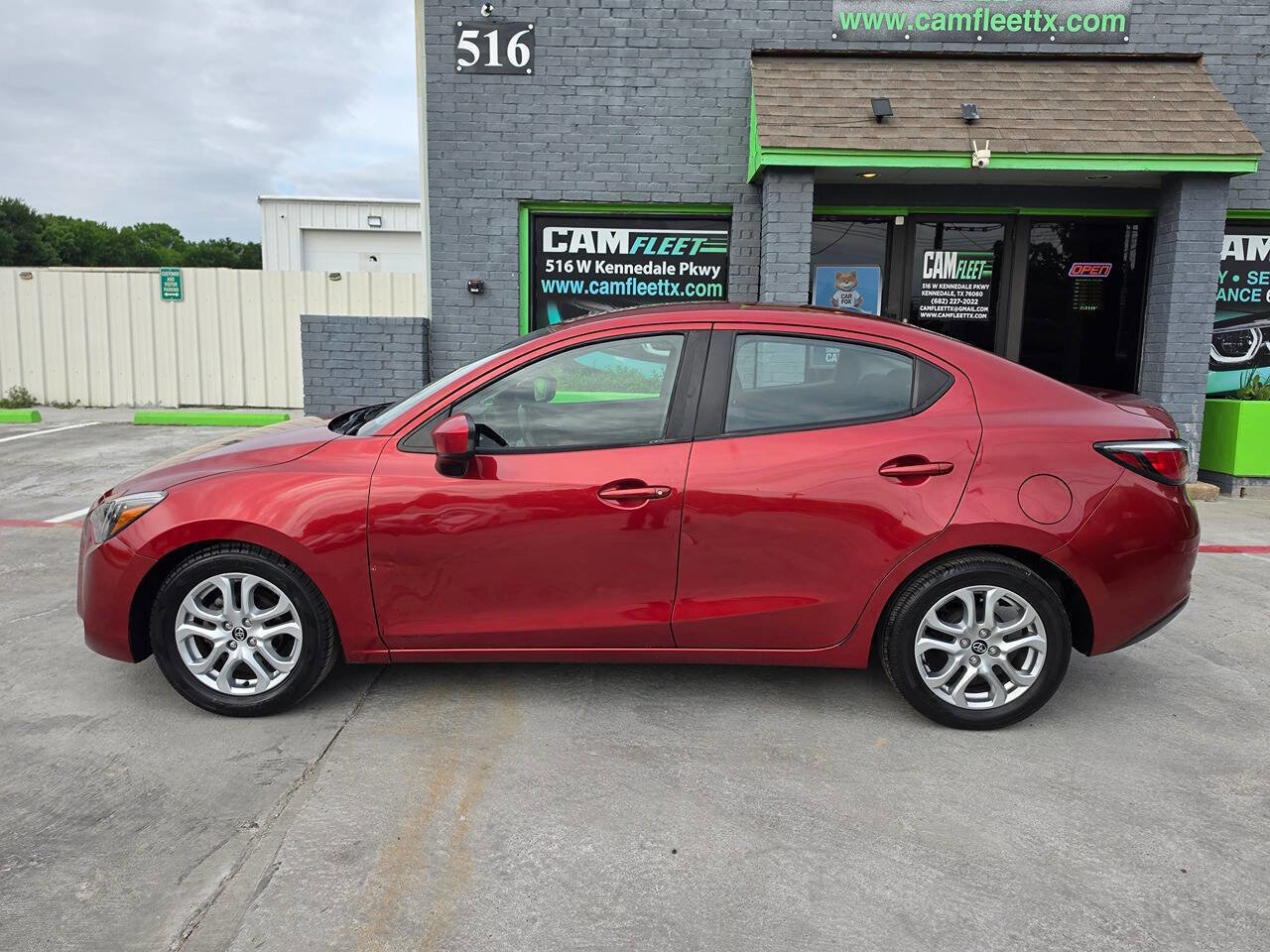 Used 2017 Toyota Yaris iA FWD image 17