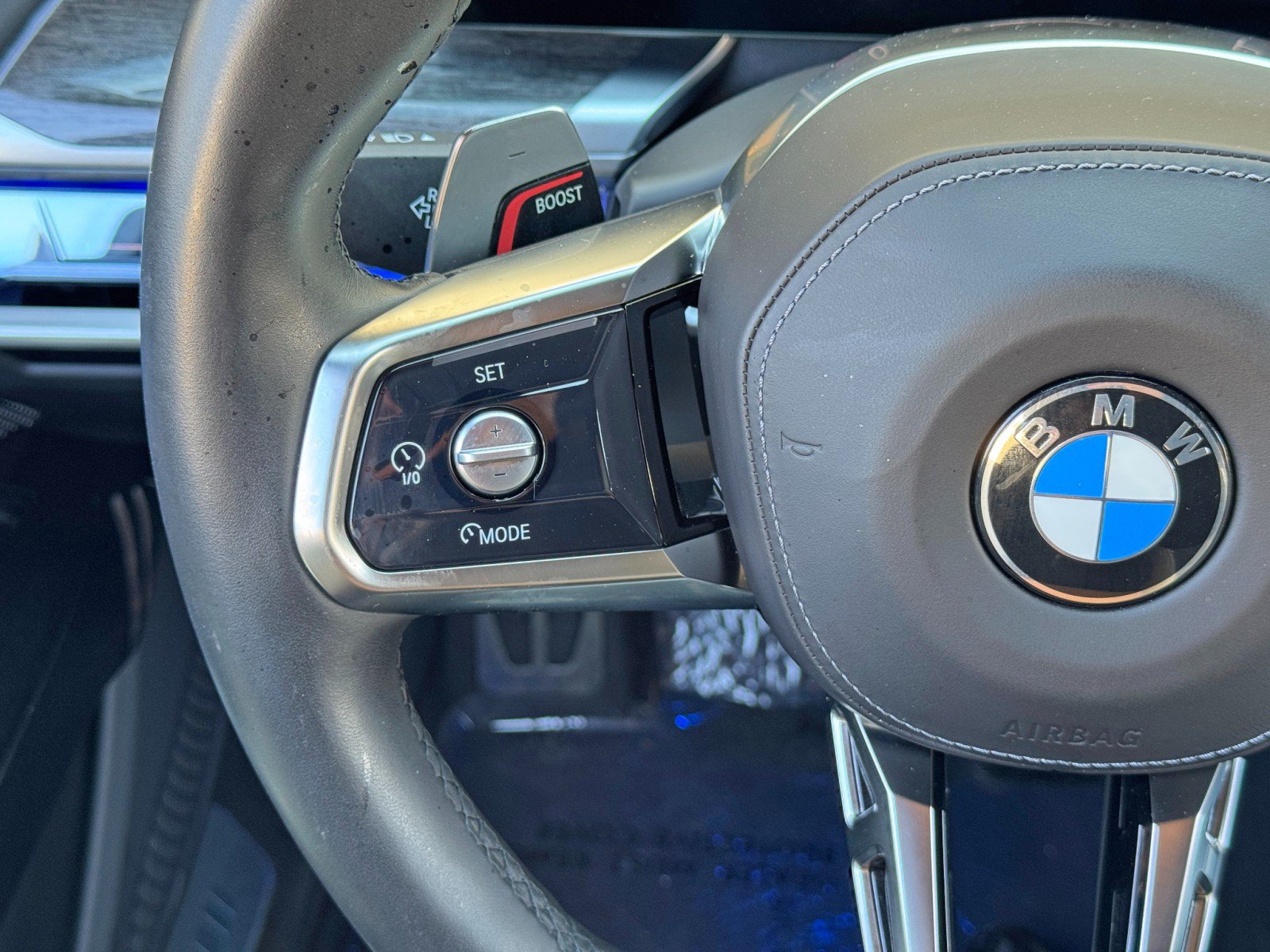 Used 2023 BMW 760i xDrive AWD/4WD image 22