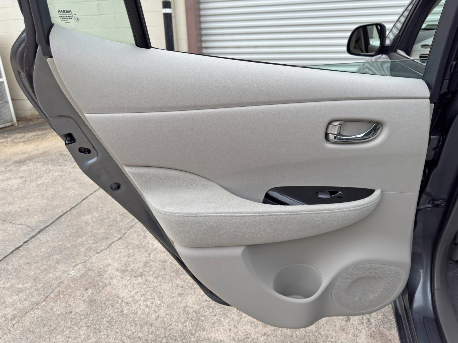 Used 2015 Nissan Leaf SV FWD image 36