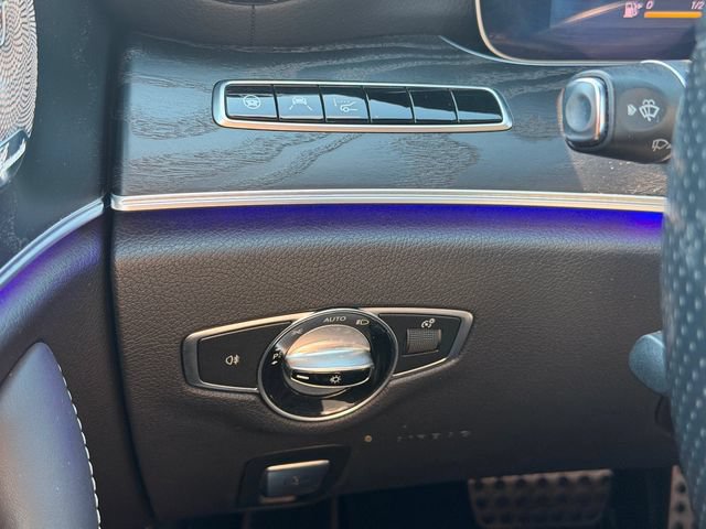 Used 2018 Mercedes-Benz E 400 4MATIC Cabriolet image 19