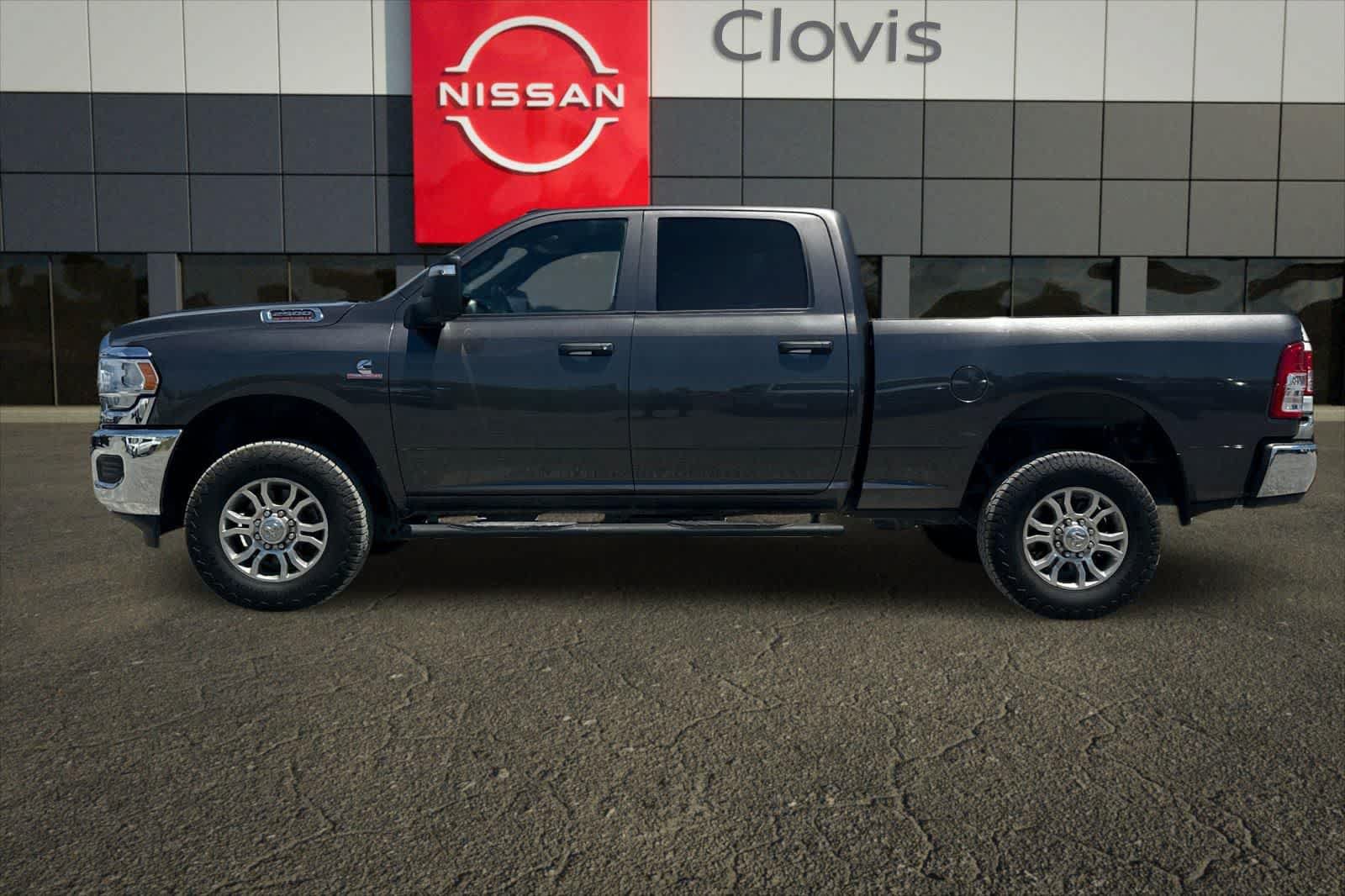 Used 2024 RAM 2500 Tradesman w/ Chrome Appearance Group AWD/4WD image 6